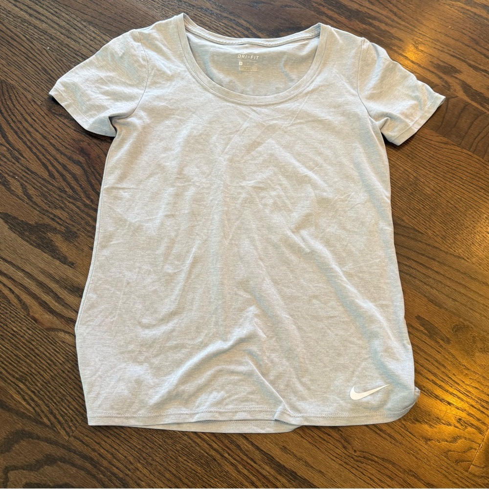 Nike Women's Light Blue  Short Sleeve Tee